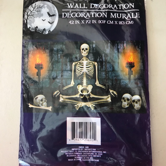 New in package. Jailed Skeletons Wall Decoration Size: 42"x72"  Indoor/outdoor - Picture 2 of 2